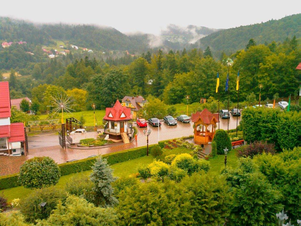 Karpaty Hotel ยาเรมชา ภายนอก รูปภาพ