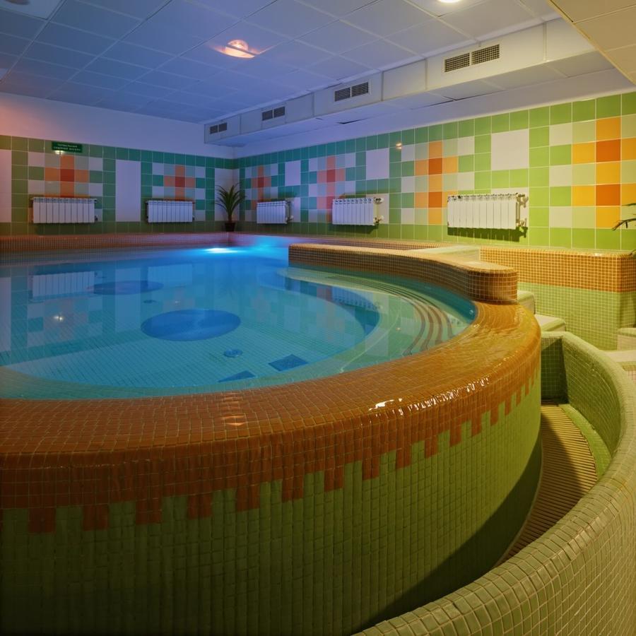 Karpaty Hotel ยาเรมชา ภายนอก รูปภาพ