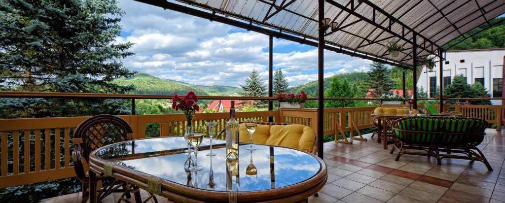 Karpaty Hotel ยาเรมชา ภายนอก รูปภาพ