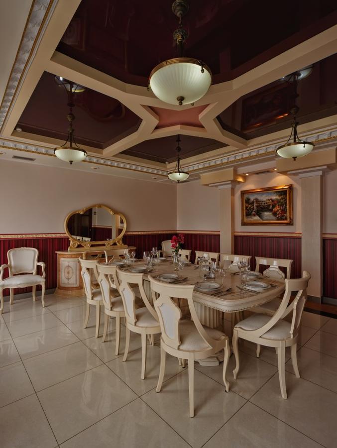 Karpaty Hotel ยาเรมชา ภายนอก รูปภาพ